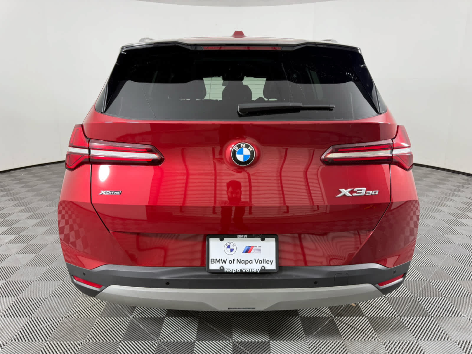 Used 2025 BMW X3 xDrive30i AWD/4WD image 4