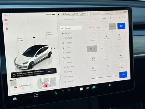 Used 2023 Tesla Model 3 Standard Range image 37