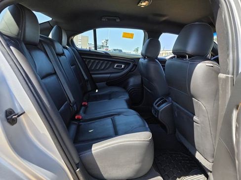 Used 2019 Ford Taurus Limited image 26