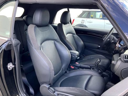 Used 2023 MINI Cooper S w/ Signature Upholstery Package FWD image 8