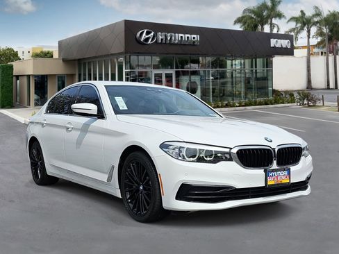 Used 2019 BMW 540i w/ Convenience Package image 1