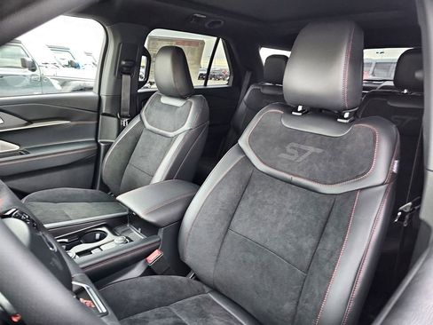 Used 2026 Ford Explorer ST w/ Sun And Sound Package image 12