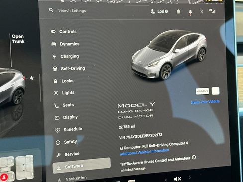 Used 2024 Tesla Model Y Long Range AWD/4WD image 24