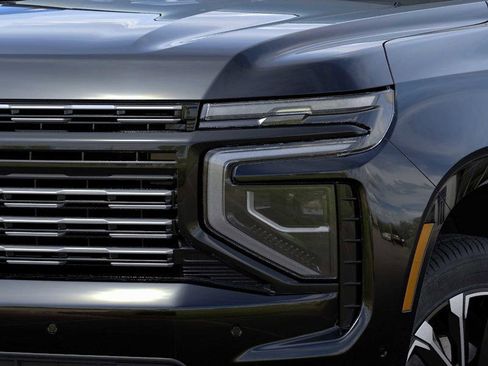 New 2026 Chevrolet Suburban High Country image 10