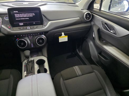 New 2026 Chevrolet Blazer LT w/ Convenience Package FWD image 17