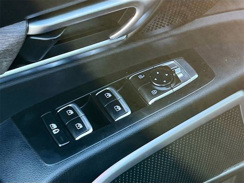 Used 2022 Kia Telluride EX image 17