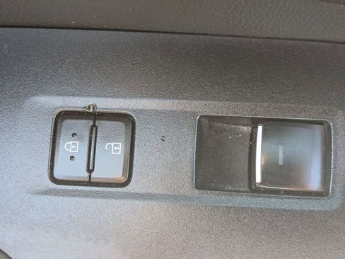 Certified 2024 Toyota RAV4 XLE FWD image 31