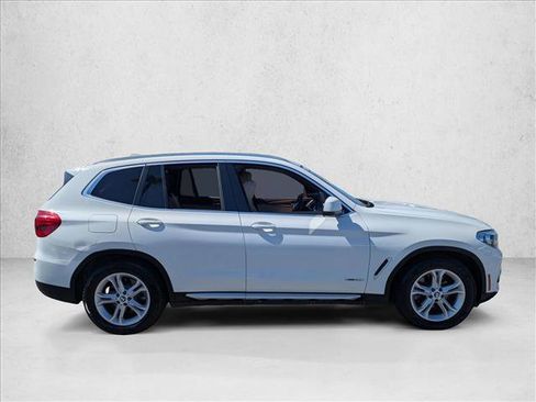Used 2018 BMW X3 xDrive30i image 4