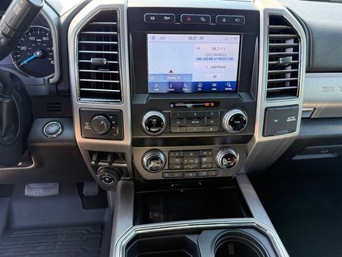 Used 2021 Ford F350 Platinum w/ Tremor Off-Road Package image 20