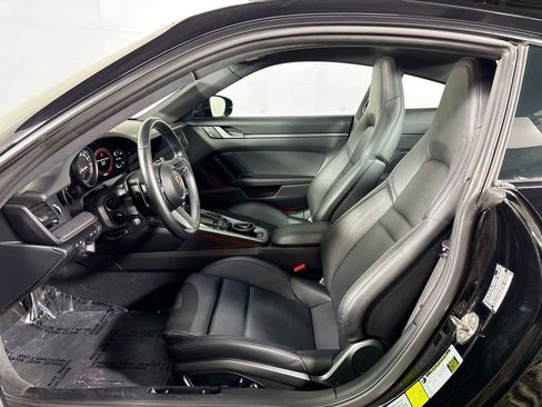 Used 2024 Porsche 911 Carrera 4 image 11