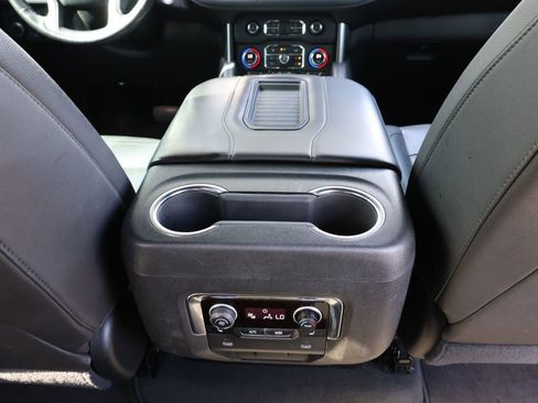 Used 2021 Chevrolet Suburban LT w/ LT Signature Package image 28