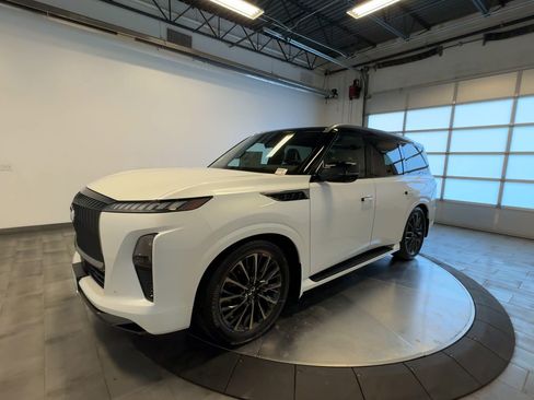 New 2026 INFINITI QX80 Autograph w/ Premium Cargo Package image 4