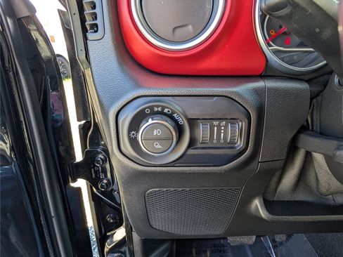 Used 2021 Jeep Gladiator Rubicon image 21