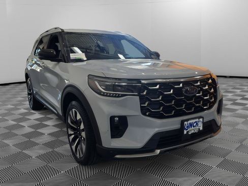 Used 2025 Ford Explorer Platinum w/ LUX Leather Package AWD/4WD image 7