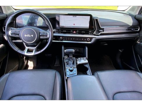 Used 2024 Kia Sportage EX FWD image 13