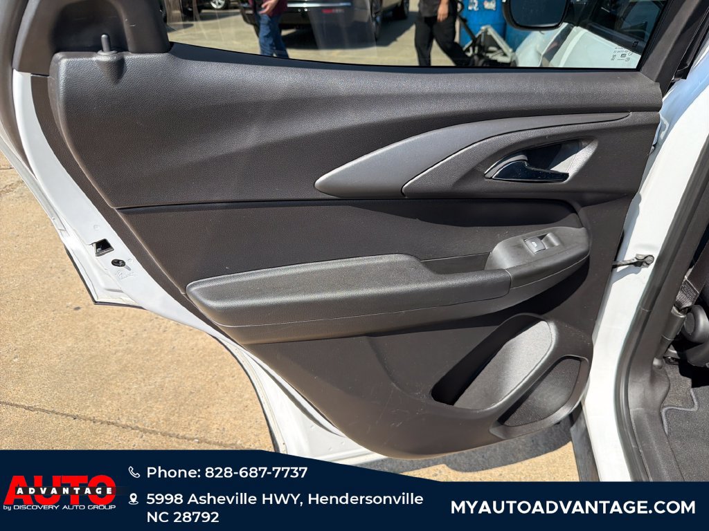 Used 2025 Chevrolet TrailBlazer LT FWD image 29