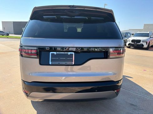 Used 2026 Land Rover Discovery Dynamic SE AWD/4WD image 4