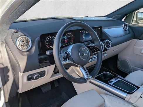 Certified 2025 Mercedes-Benz GLA 250 GLA 250 image 10