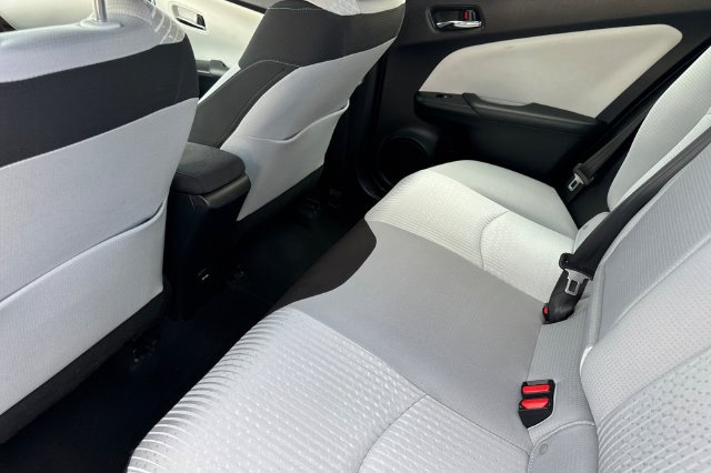 Used 2018 Toyota Prius Three FWD image 13