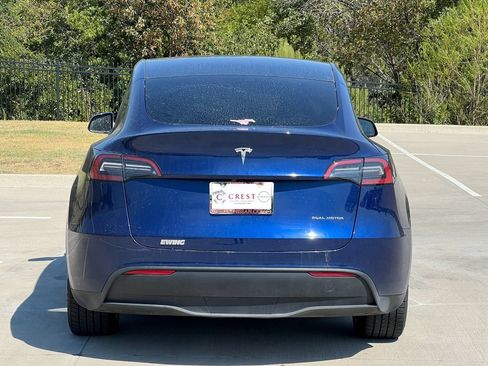 Used 2023 Tesla Model Y Long Range AWD/4WD image 4
