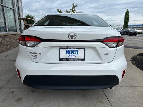 Used 2025 Toyota Corolla LE FWD image 4