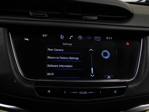 Used 2018 Cadillac XT5 AWD image 69