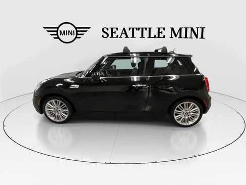 Used 2017 MINI Cooper S image 7