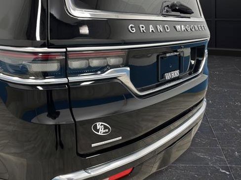 Used 2023 Jeep Grand Wagoneer Series II image 42
