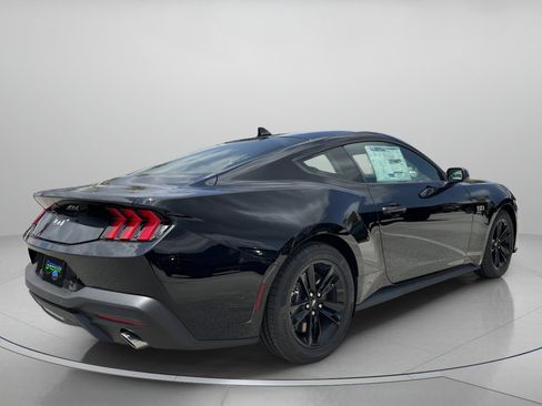 New 2026 Ford Mustang GT RWD image 4