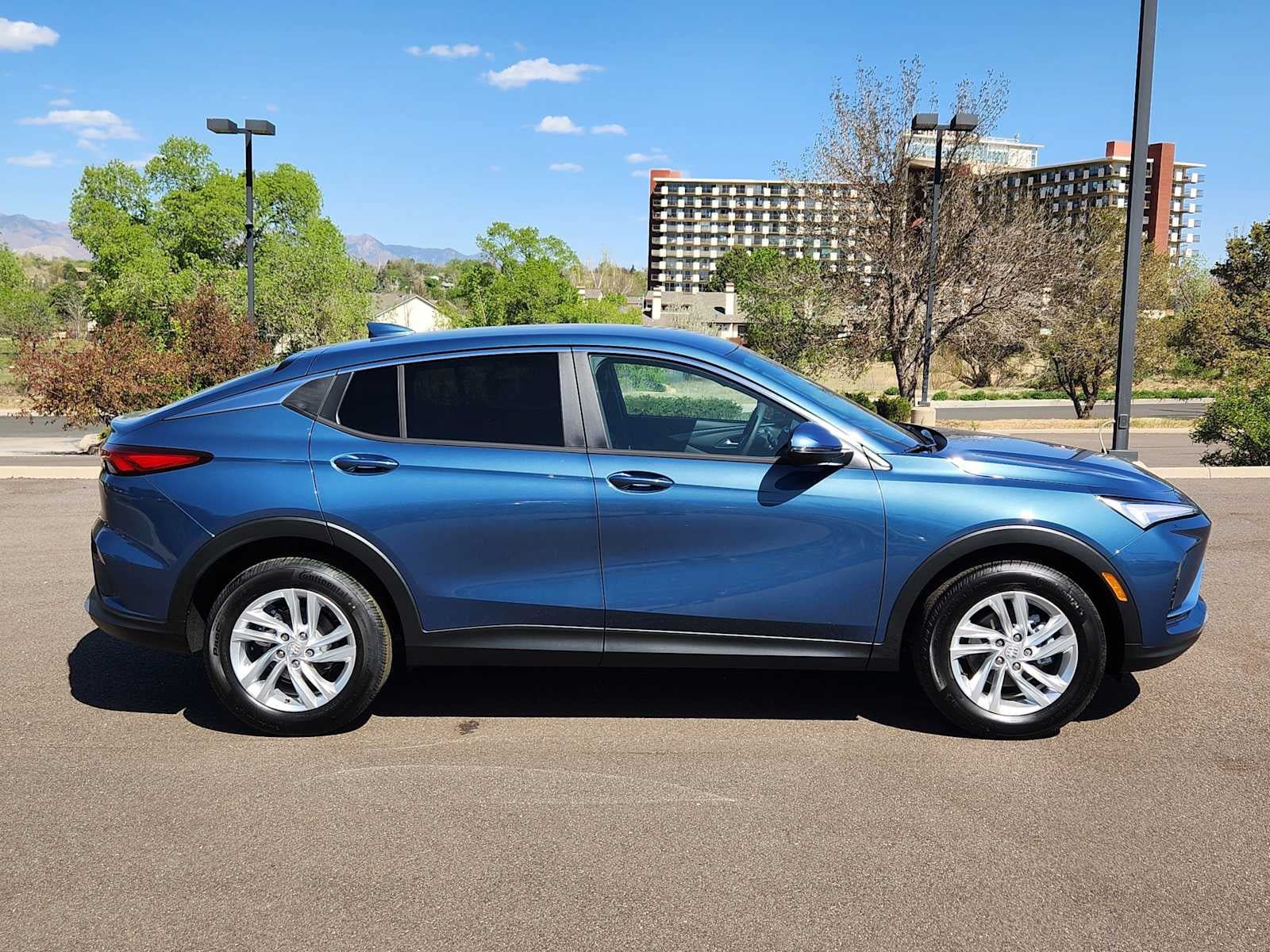 New 2026 Buick Envista Preferred FWD image 2