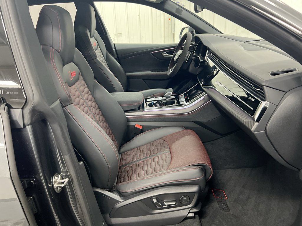 Used 2026 Audi RS Q8 performance AWD/4WD image 23