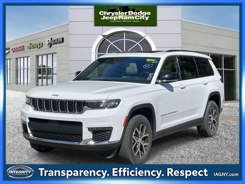 Used 2023 Jeep Grand Cherokee L Limited w/ Trailer Tow Group (B) RWD image 1