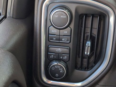 Used 2021 Chevrolet Silverado 1500 LT w/ Bed Protection Package image 16