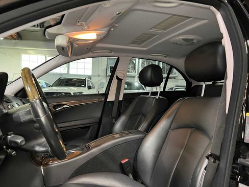 Used 2008 Mercedes-Benz E 350 4MATIC Sedan image 22