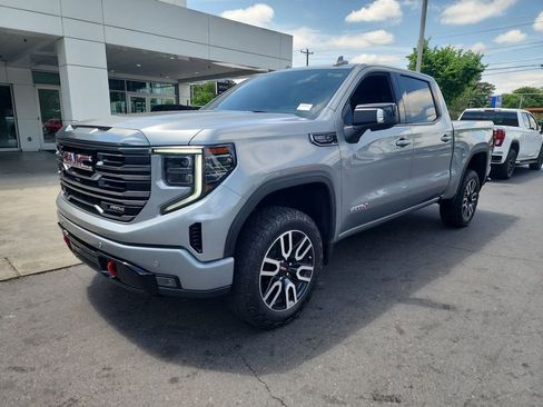 Certified 2023 GMC Sierra 1500 AT4 w/ AT4 Premium Package AWD/4WD image 4