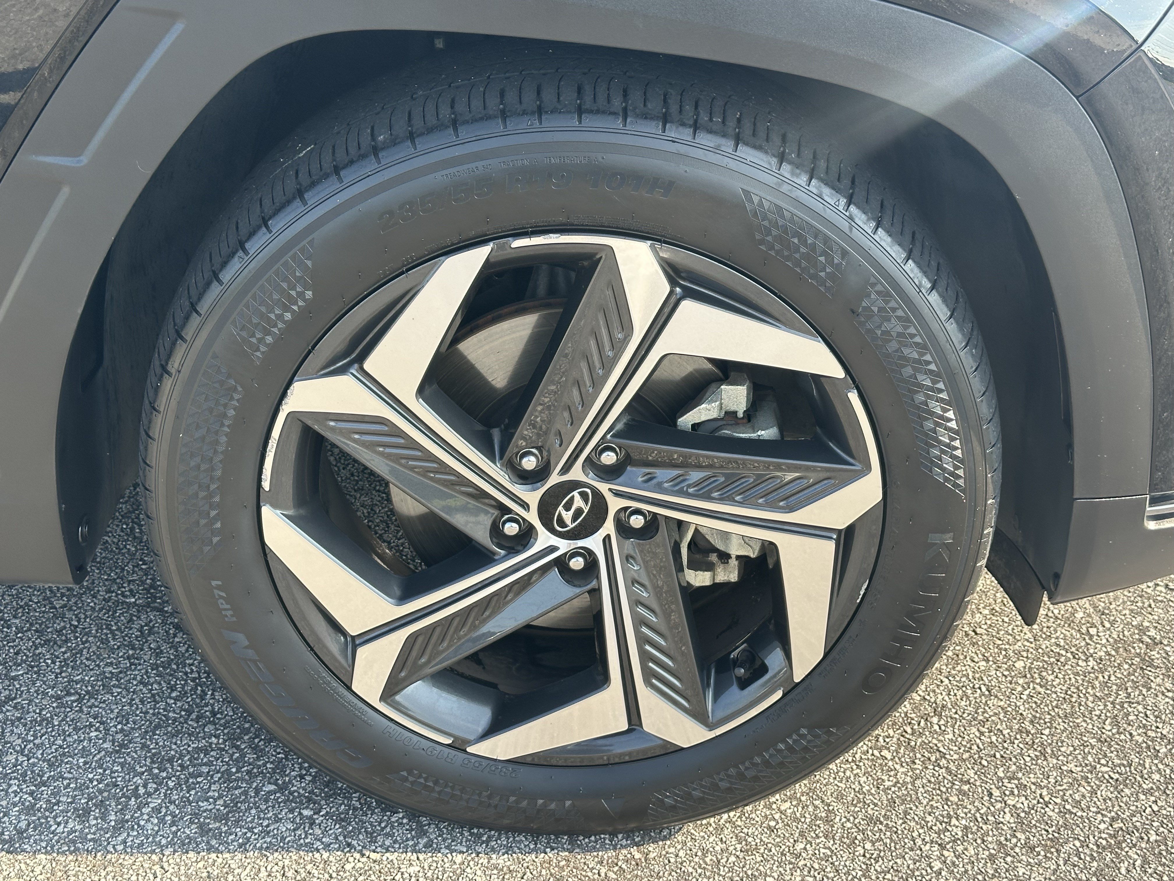 Used 2024 Hyundai Tucson Limited FWD image 13