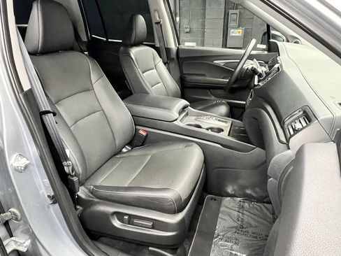 Used 2025 Honda Ridgeline RTL image 8