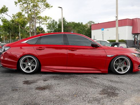 Used 2018 Honda Accord Sport image 16