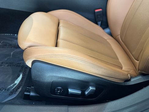 Used 2023 BMW 330i Sedan w/ Driving Assistance Package RWD image 14