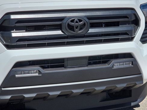 New 2026 Toyota Tacoma SR5 image 7