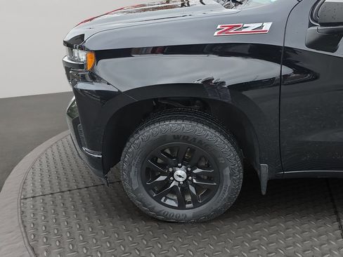 Used 2019 Chevrolet Silverado 1500 RST image 23