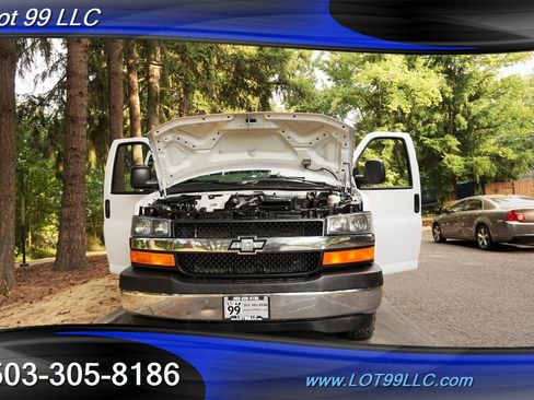 Used 2017 Chevrolet Express 3500 LT w/ LT Preferred Equipment Group image 26
