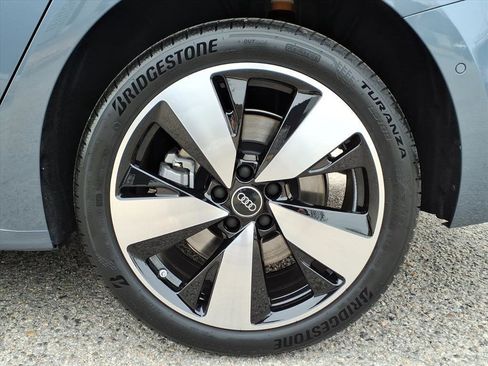 Used 2025 Audi A5 2.0T Prestige w/ 19" Wheel Package AWD/4WD image 11