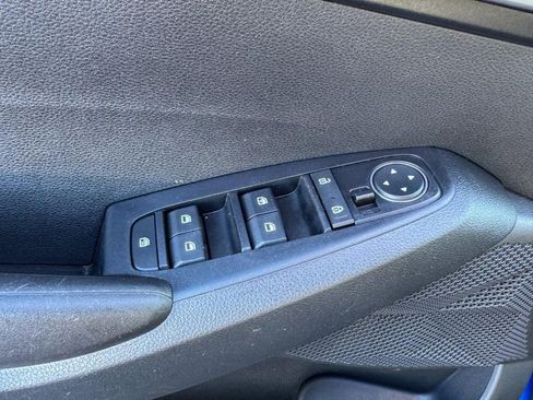 Used 2021 Kia Seltos LX image 15