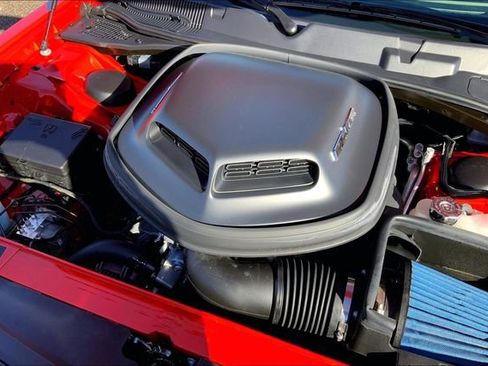 Used 2020 Dodge Challenger R/T w/ Plus Package image 33