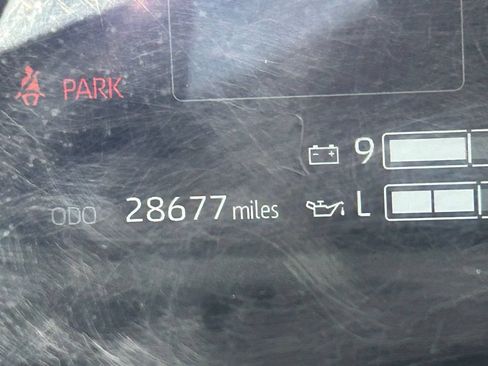 Used 2024 Toyota Tundra Limited AWD/4WD image 11