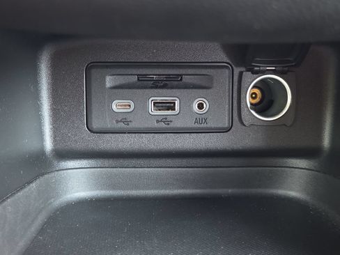 Used 2022 Chevrolet Equinox RS w/ Infotainment Package FWD image 41