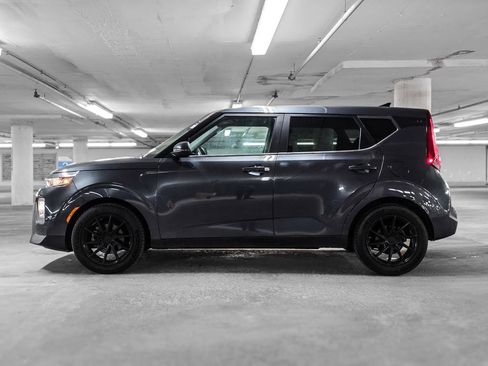 Used 2022 Kia Soul LX w/ Technology Package FWD image 14