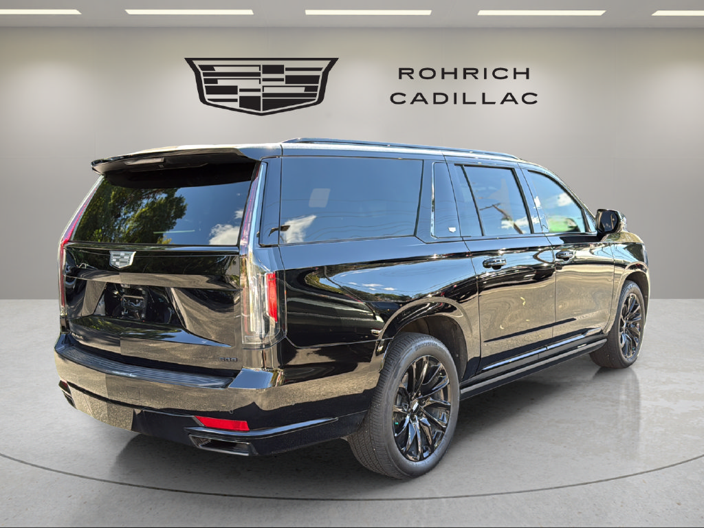 Certified 2024 Cadillac Escalade ESV Sport Platinum w/ LPO, ONYX Package AWD/4WD image 5