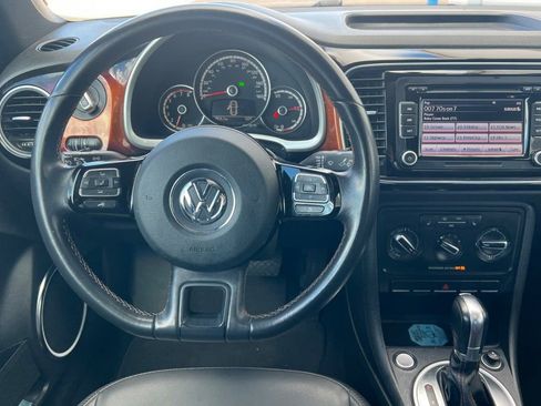 Used 2013 Volkswagen Beetle 2.5 image 11